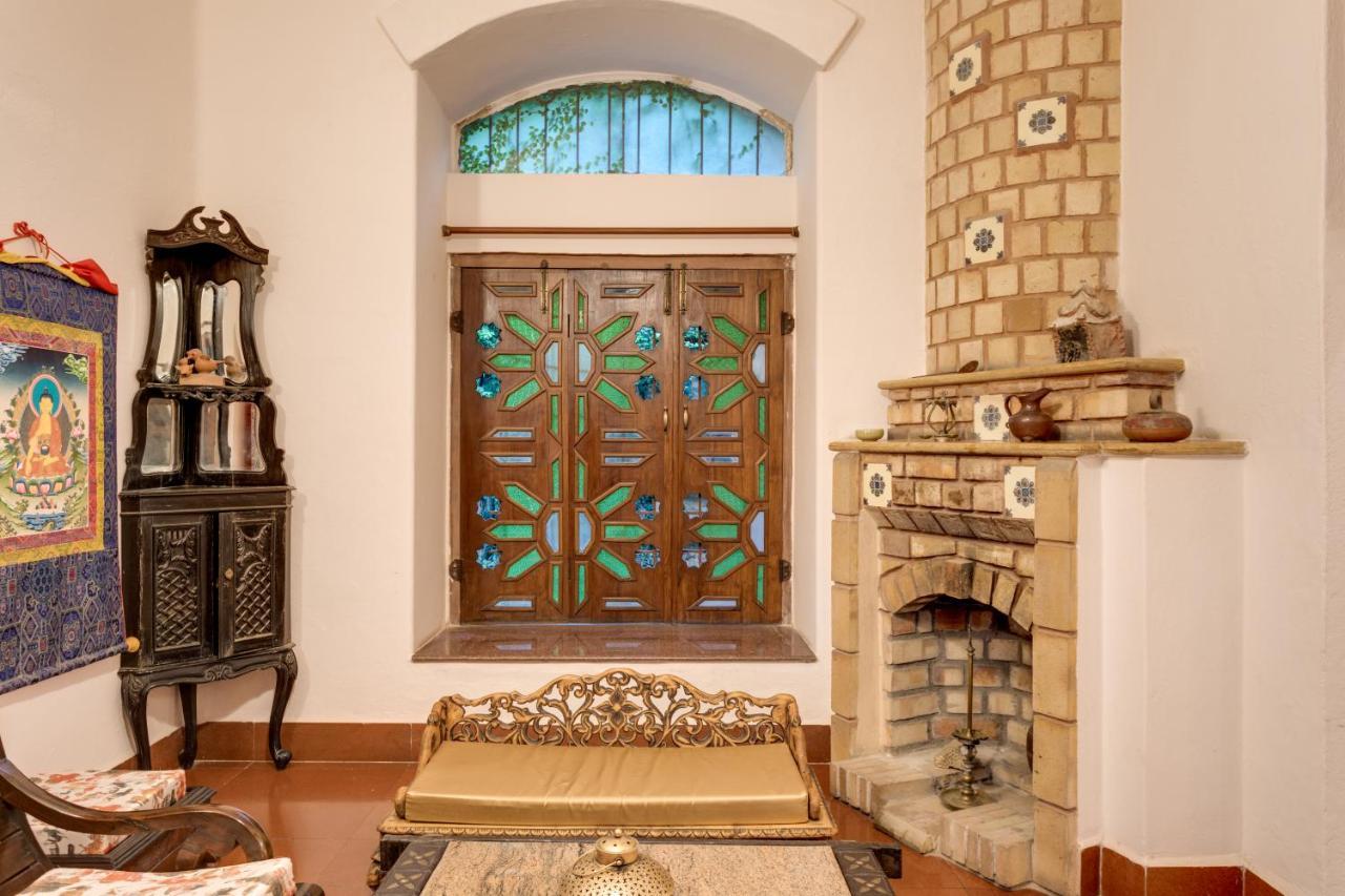 Hostie Chinar Haveli - Heritage Home With Pool, Gurgáon Exteriér fotografie
