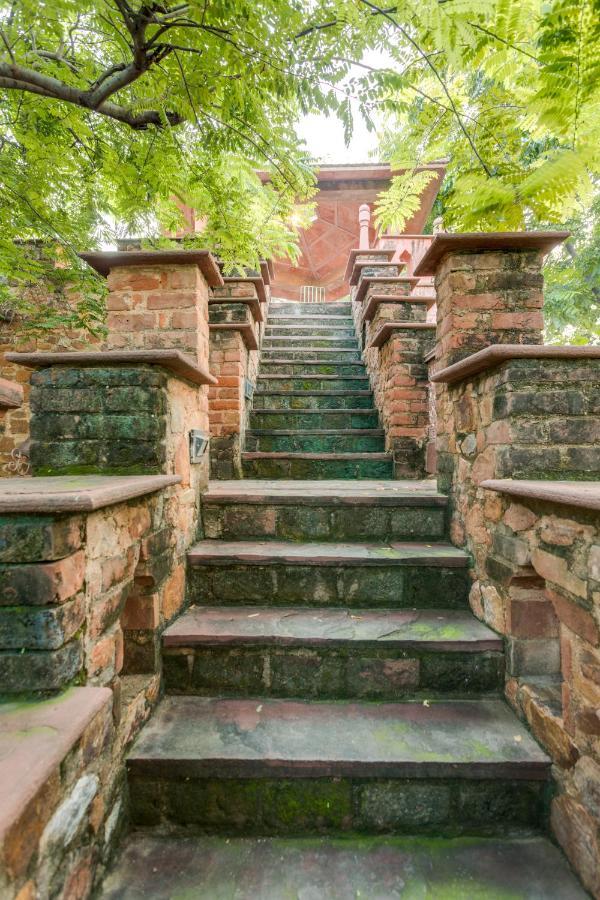 Hostie Chinar Haveli - Heritage Home With Pool, Gurgáon Exteriér fotografie