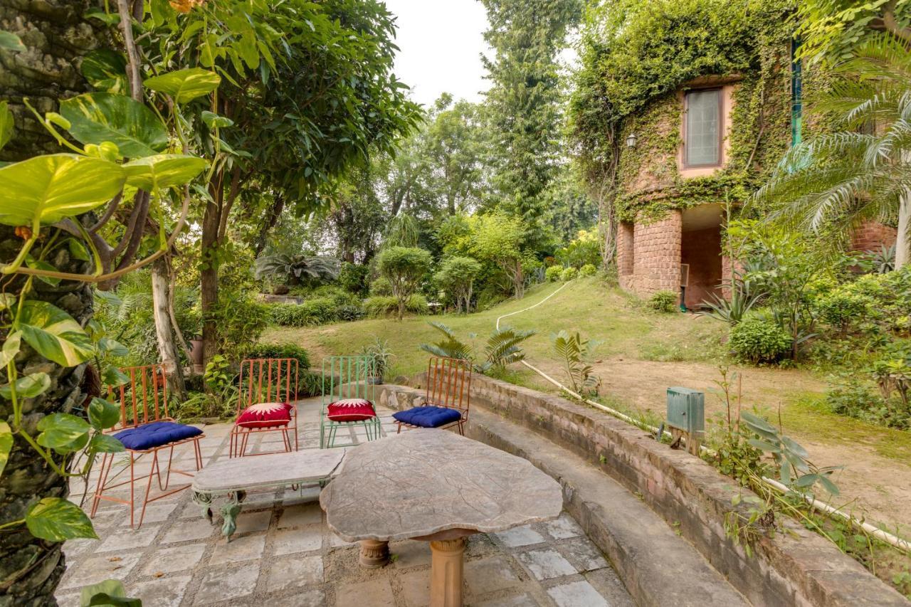 Hostie Chinar Haveli - Heritage Home With Pool, Gurgáon Exteriér fotografie