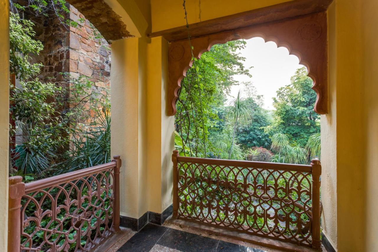 Hostie Chinar Haveli - Heritage Home With Pool, Gurgáon Exteriér fotografie